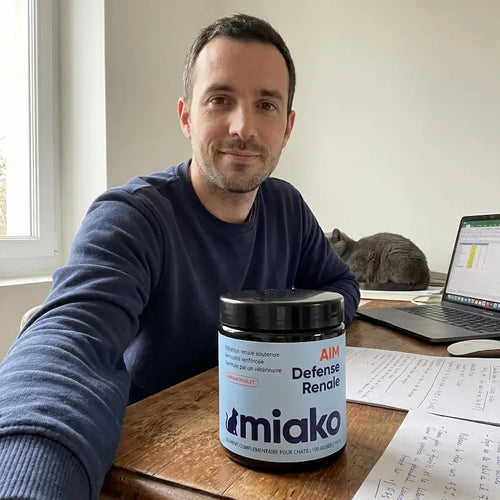 Pierre et son chat Trefle avec Miako AIM